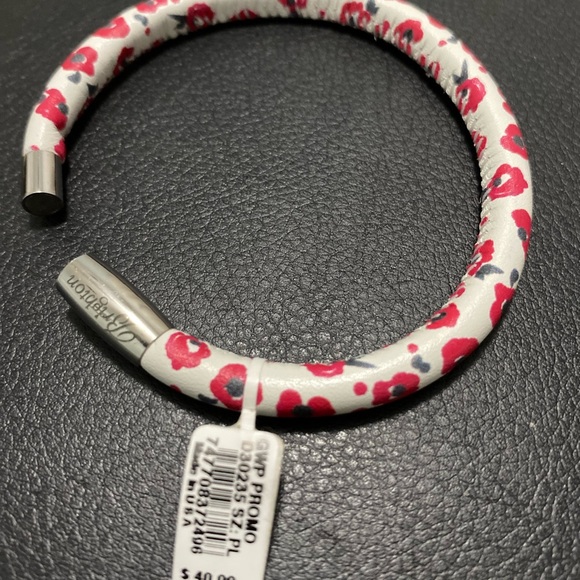 BRIGHTON D30235 FIELD OF POPPIES WOODSTOCK BRACELET - Picture 3 of 4